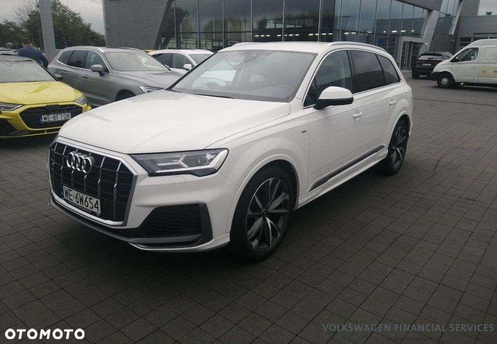 Audi Q7 - 1