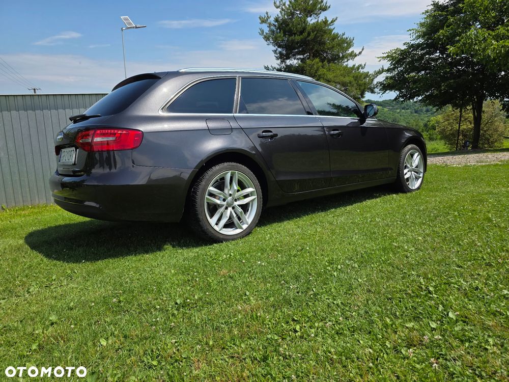 Audi A4 Avant - 9
