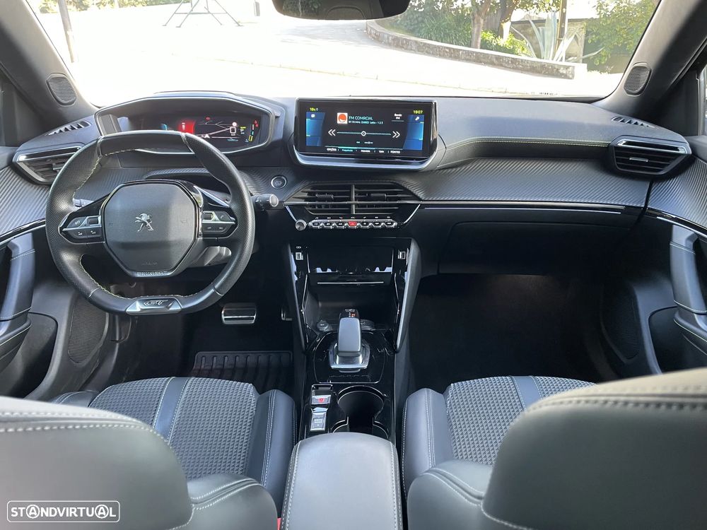Peugeot e-2008 GT Pack - 16
