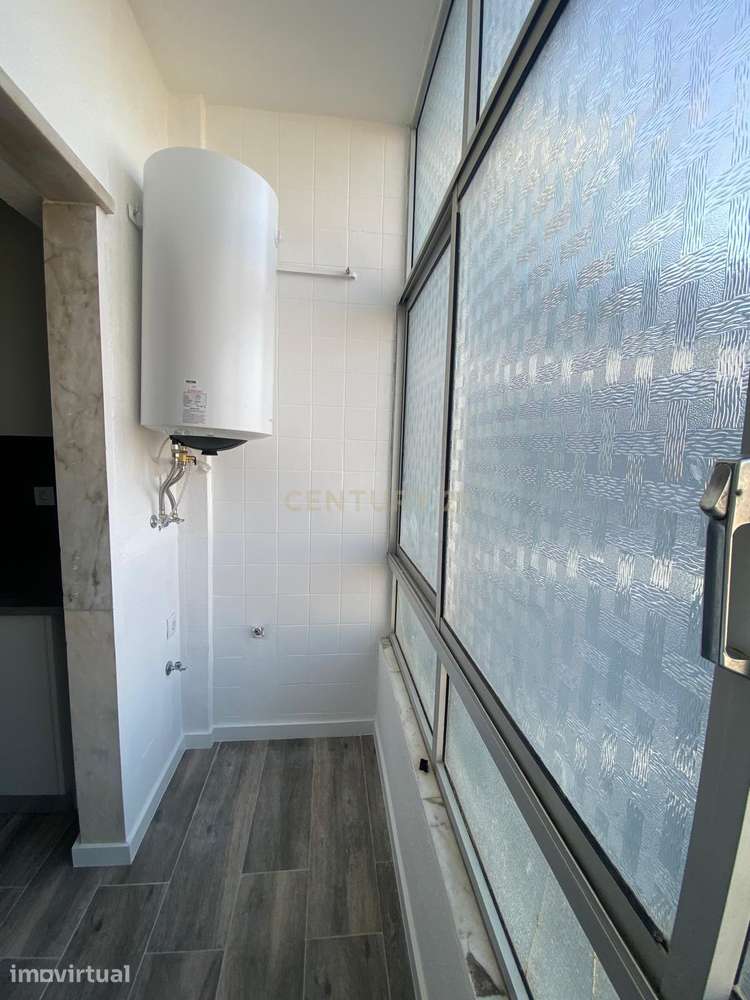 Apartamento T2 em Setúbal com Excelente Localização - Grande imagem: 3/30