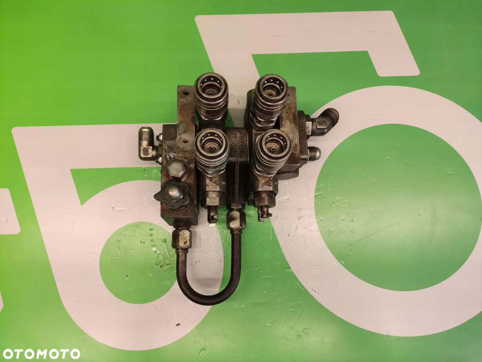 Rozdzielacz 3582523M2 3580576M2 Massey Ferguson 3080 - 2