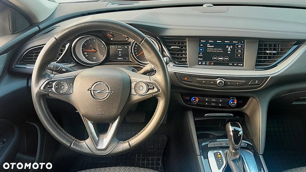 Opel Insignia 1.5 T Innovation S&S - 11