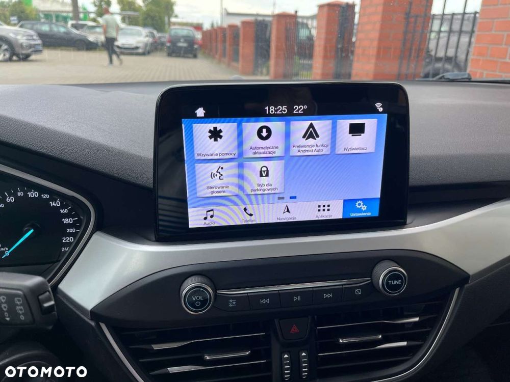 Ford Focus Turnier 1.5 EcoBlue Start-Stopp-System TITANIUM - 15