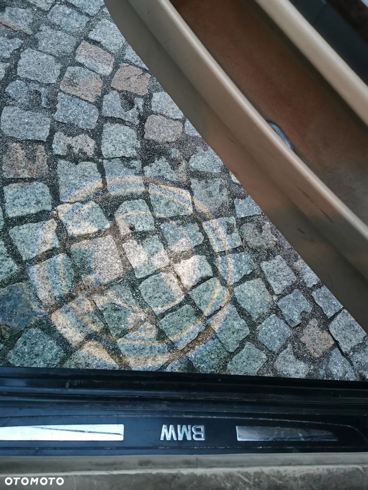 BMW Seria 7 - 17
