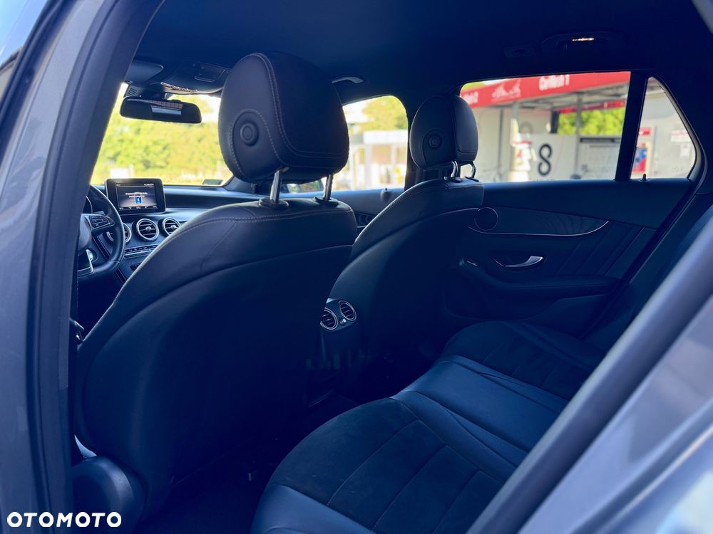Mercedes-Benz GLC 220 d 4Matic 9G-TRONIC - 25
