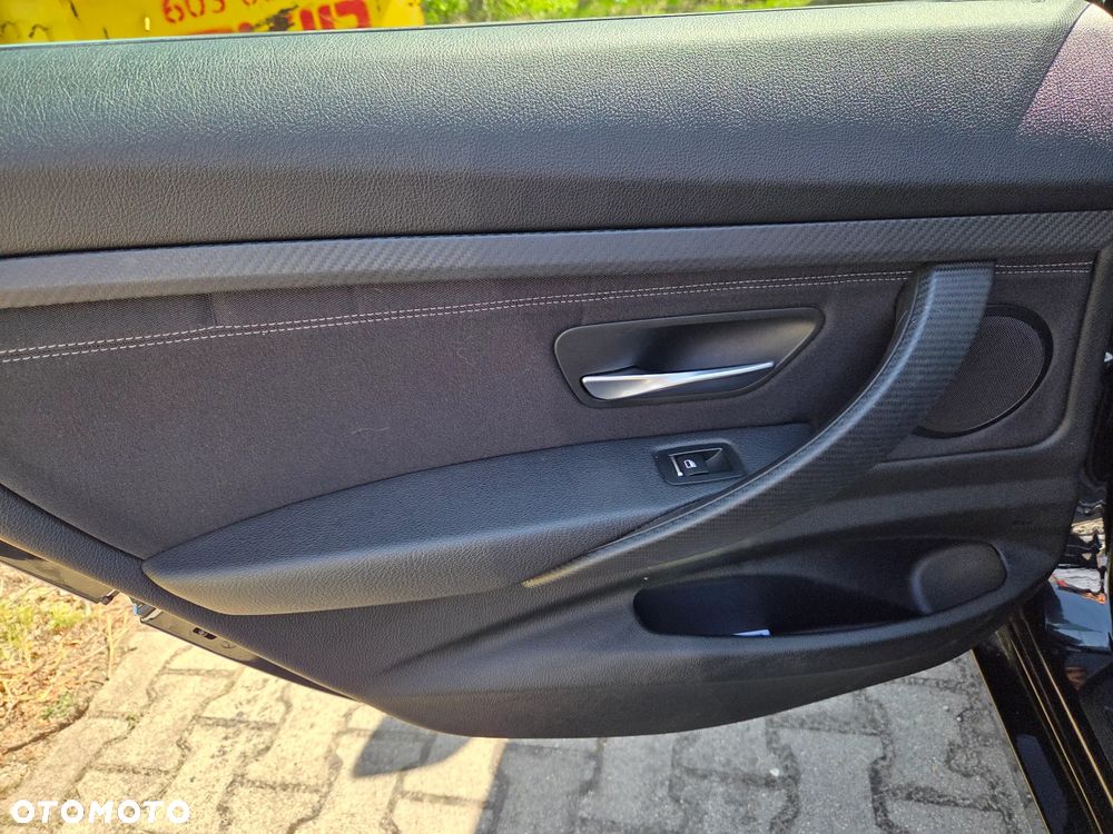 BMW Seria 3 320d xDrive - 21