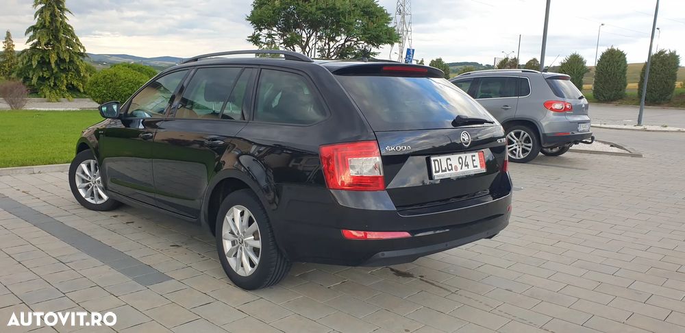 Skoda Octavia 2.0 TDI (Green tec) DSG Style - 5