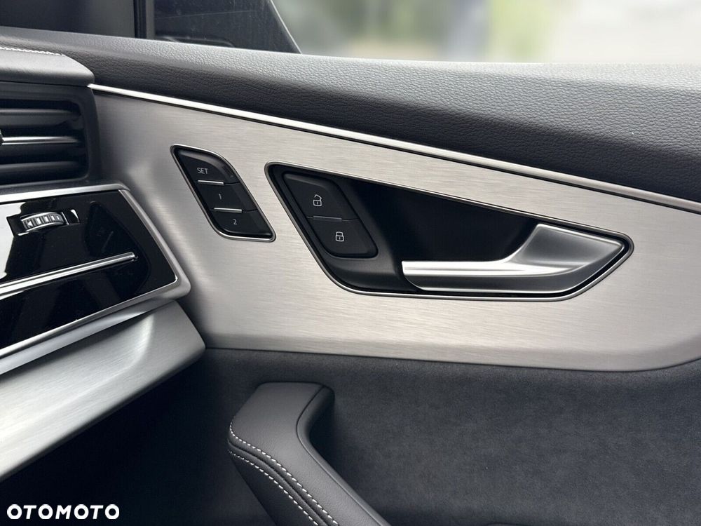 Audi Q8 - 24