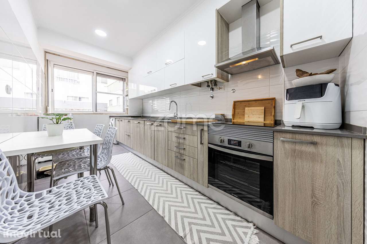 T2 totalmente renovado com garagem l Forte da Casa - Grande imagem: 5/16