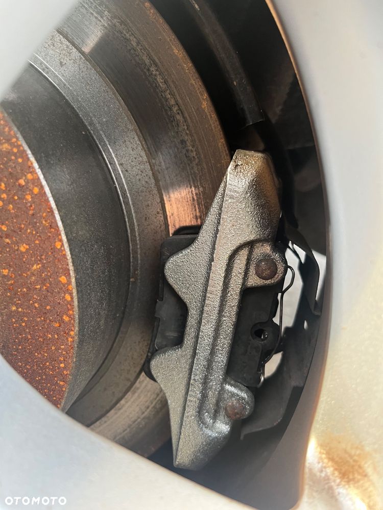 Toyota RAV4 2.0 VVT-i 4x4 - 15