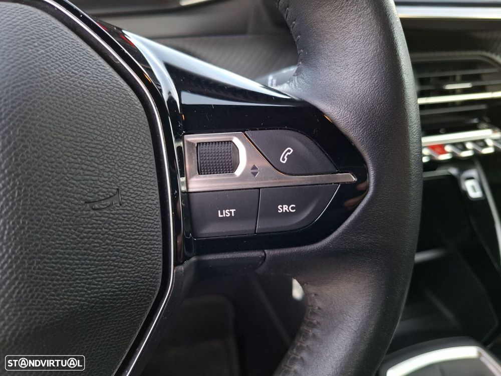 Peugeot 2008 1.2 PureTech Active - 17