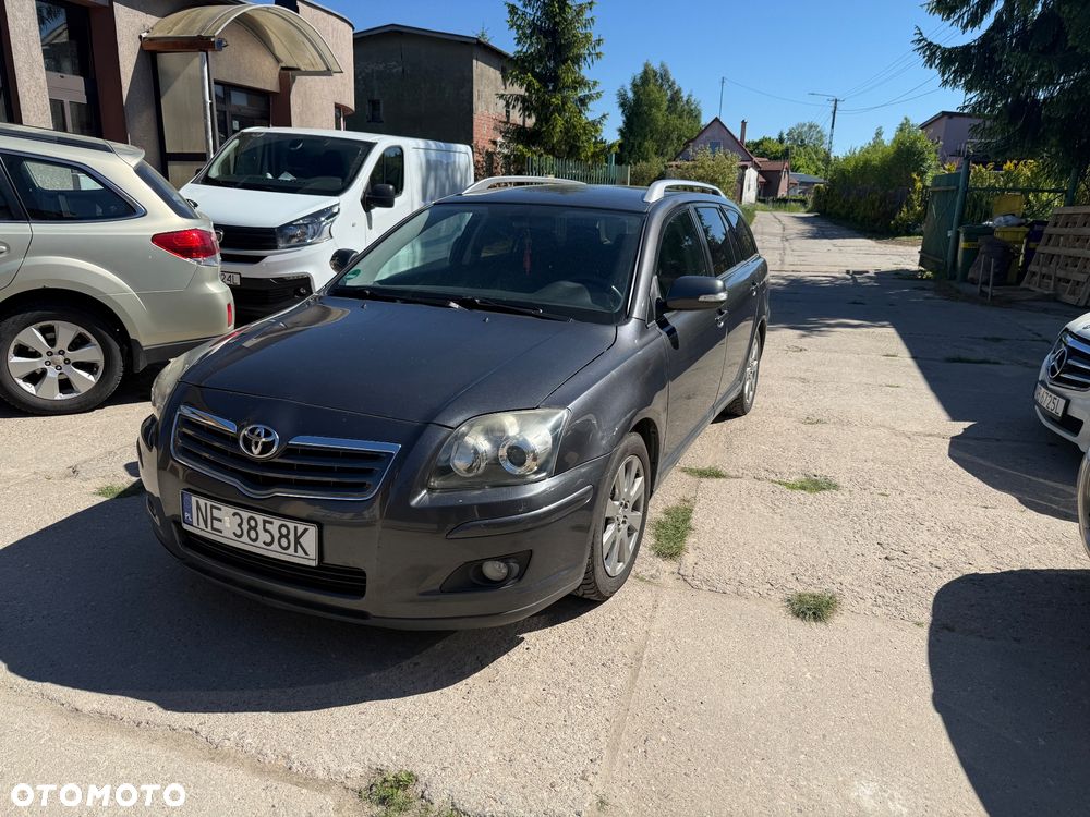 Toyota Avensis 1.8 VVT-i Combi - 2