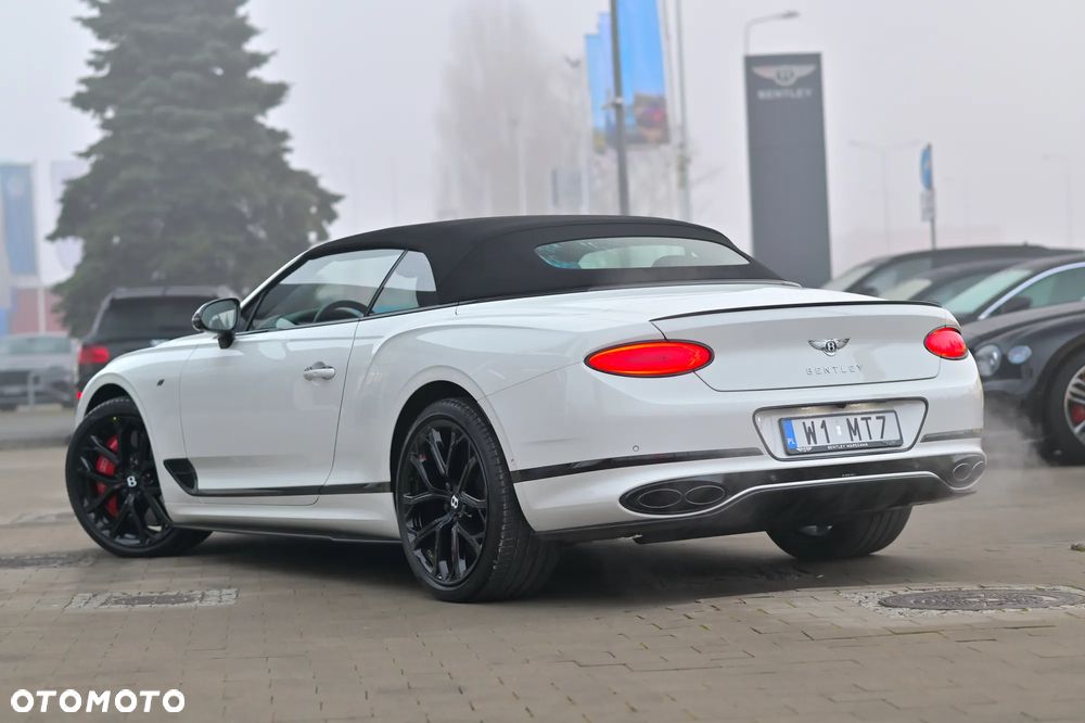 Bentley Continental GT - 15