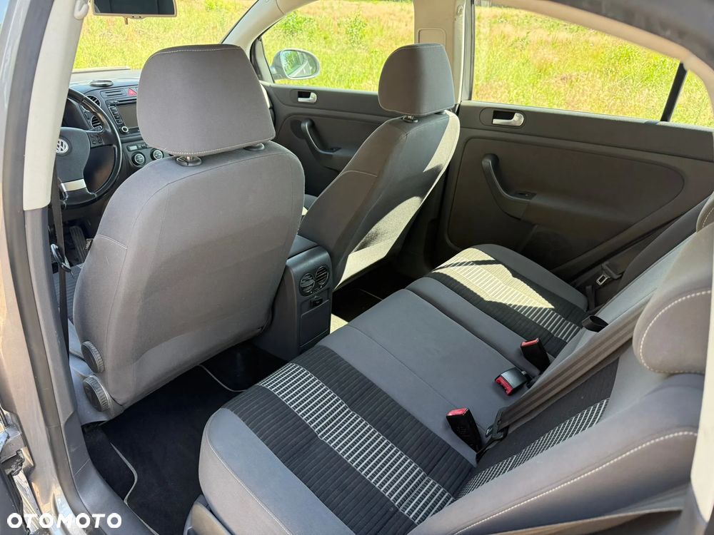 Volkswagen Golf Plus 1.9 TDI DSG United - 11