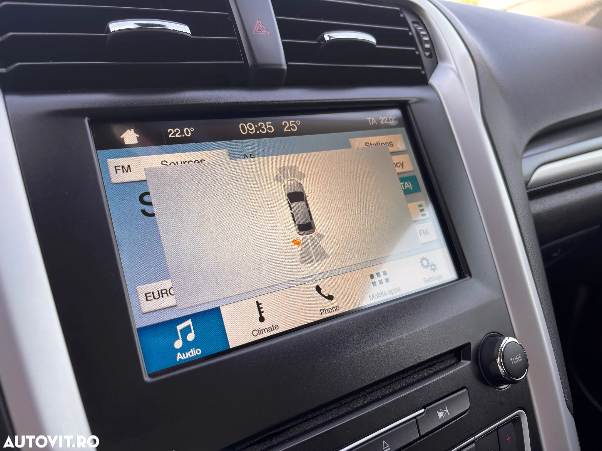 Ford Mondeo 2.0 TDCi Powershift Business - 23