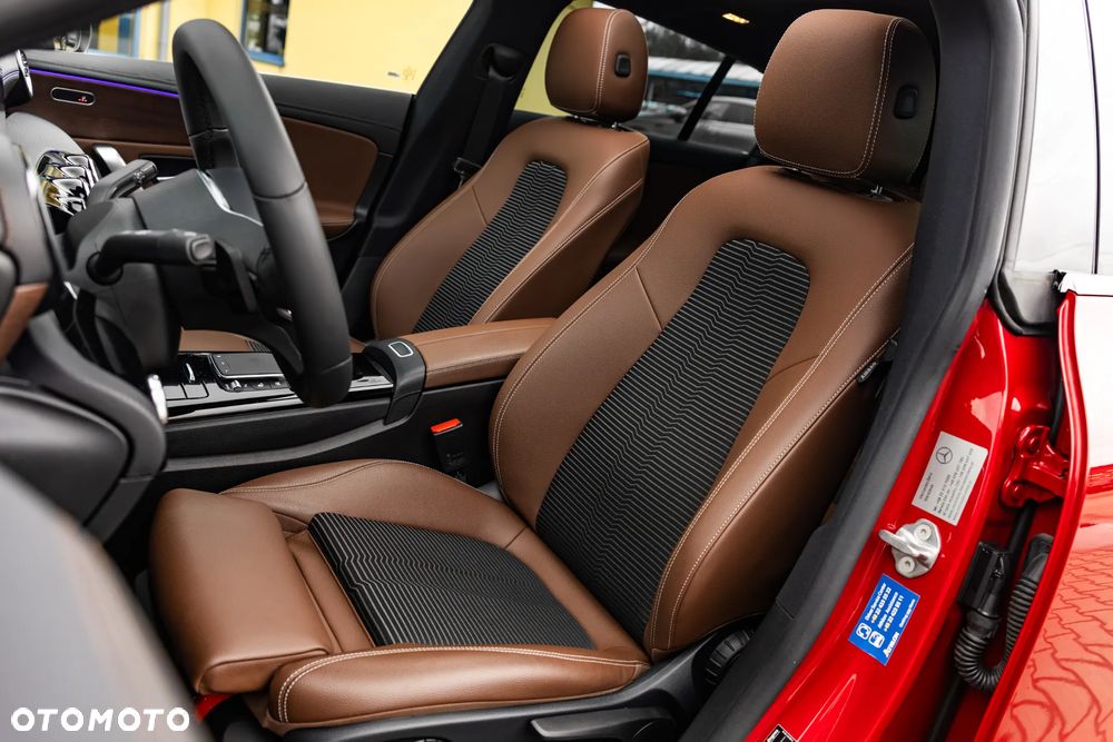 Mercedes-Benz CLA 250 Progressive 7G-DCT - 23