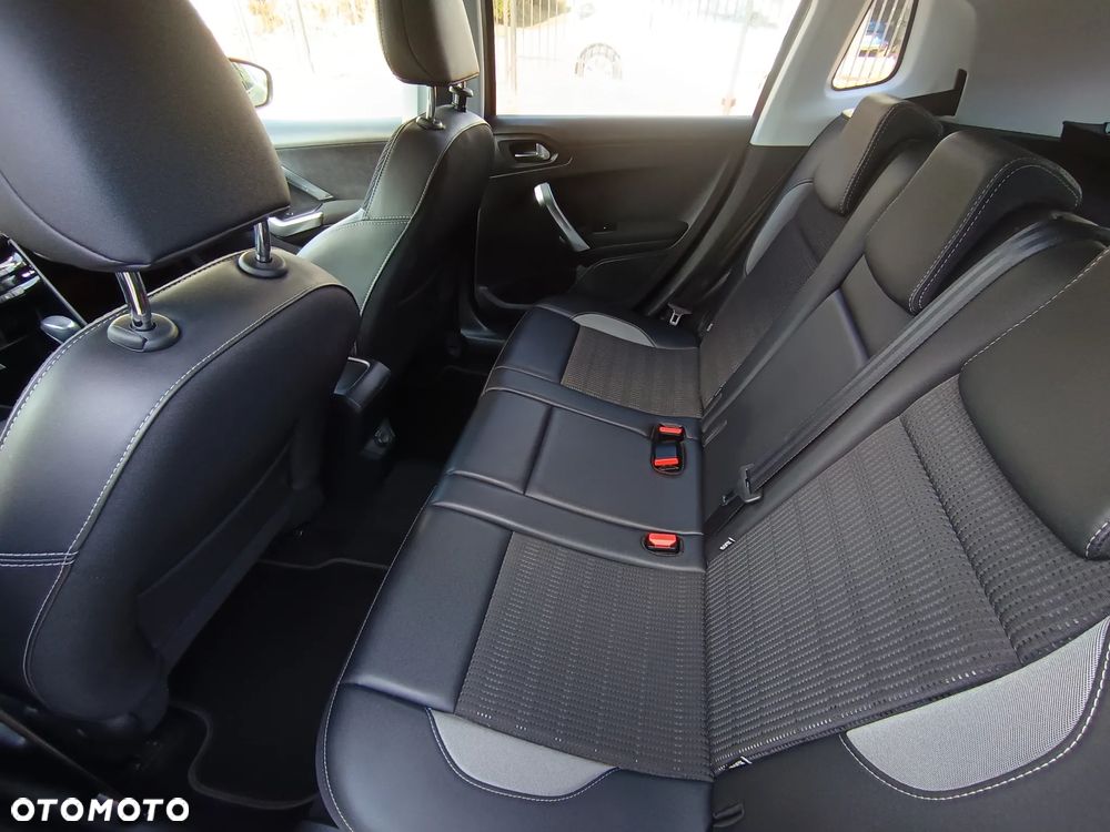 Peugeot 2008 PureTech 110 Stop&Start EAT6 GT-Line Edition - 10