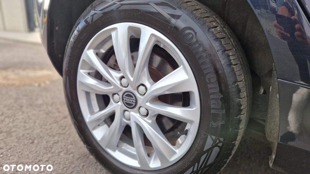 Volvo V40 - 16
