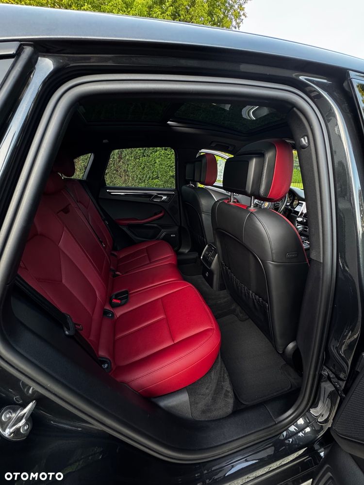 Porsche Macan T - 18