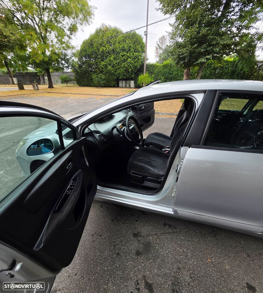 Citroën C4 1.6 HDi Exclusive - 15