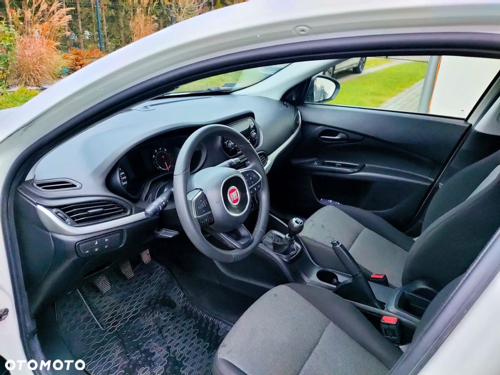 Fiat Tipo 1.4 16V - 8