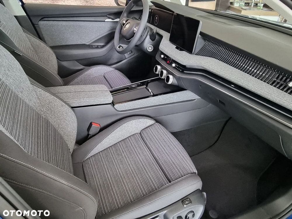 Skoda Superb 2.0 TSI Selection DSG - 14