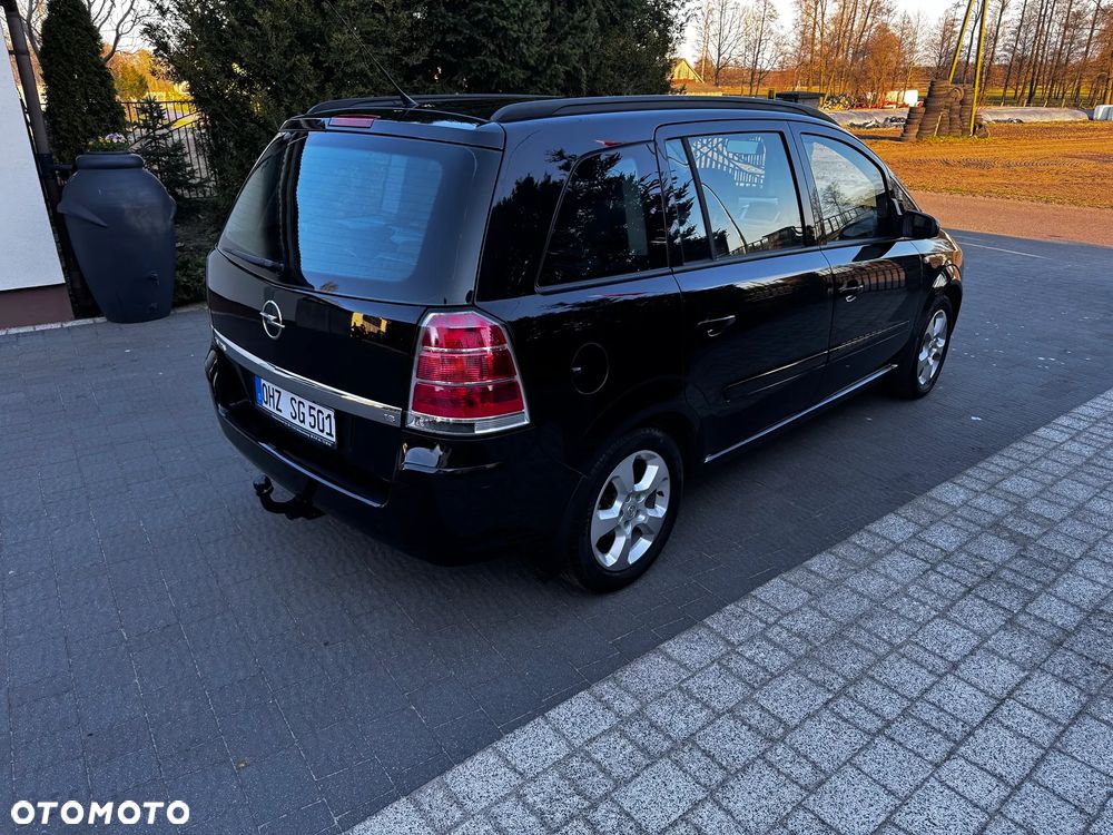Opel Zafira - 33