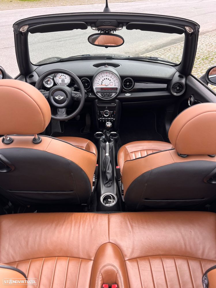 MINI Cabrio Cooper D - 8