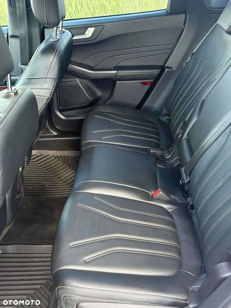 Ford Kuga - 14