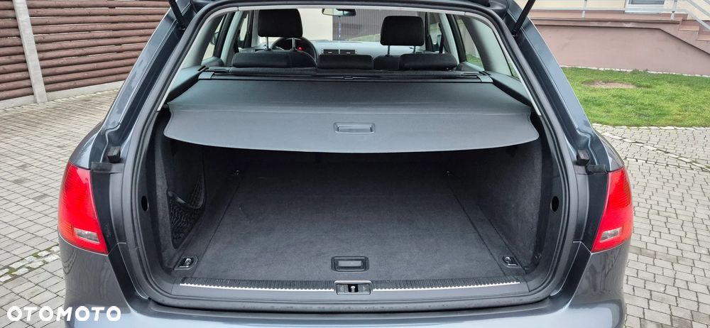 Audi A4 Avant 2.0 TDI DPF - 18