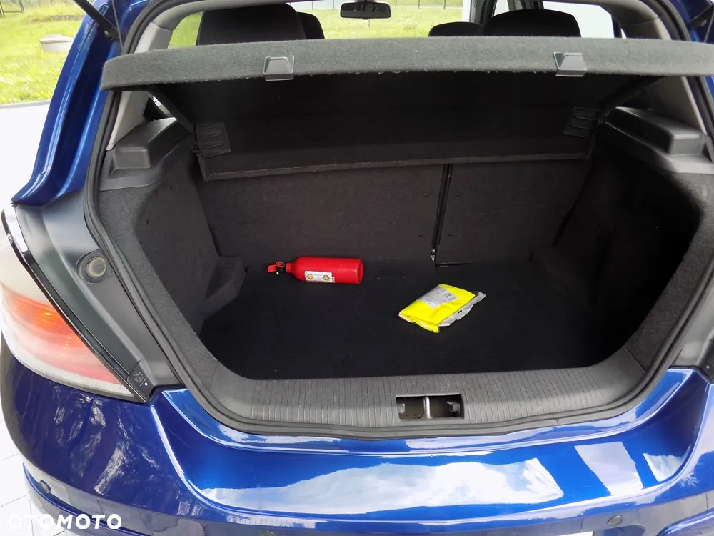 Opel Astra III 1.6 Elegance - 31
