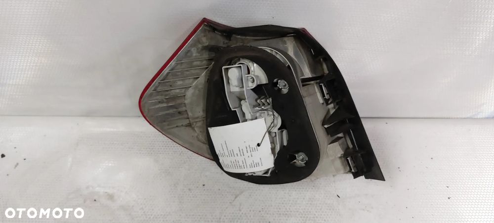 .  LAMPA TYL TYLNA PRAWA BMW 1 E87 LIFT - 3