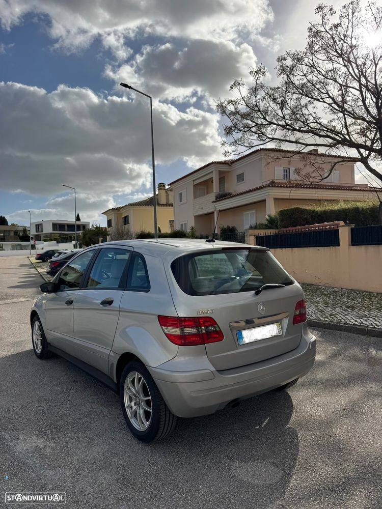 Mercedes-Benz B 150 BlueEFFICIENCY - 3