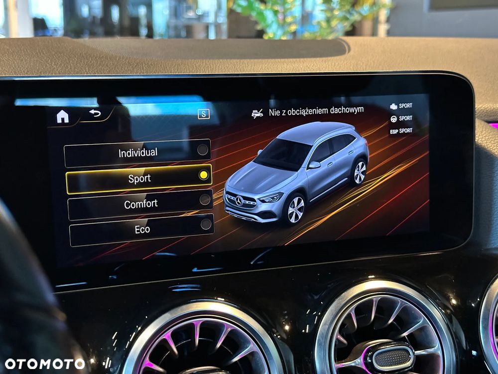 Mercedes-Benz GLA 200 AMG Line - 19