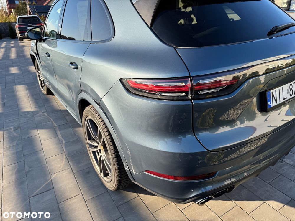 Porsche Cayenne Platinum Edition - 8