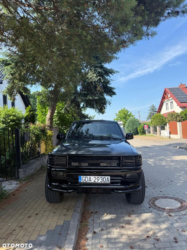 Toyota Hilux - 11