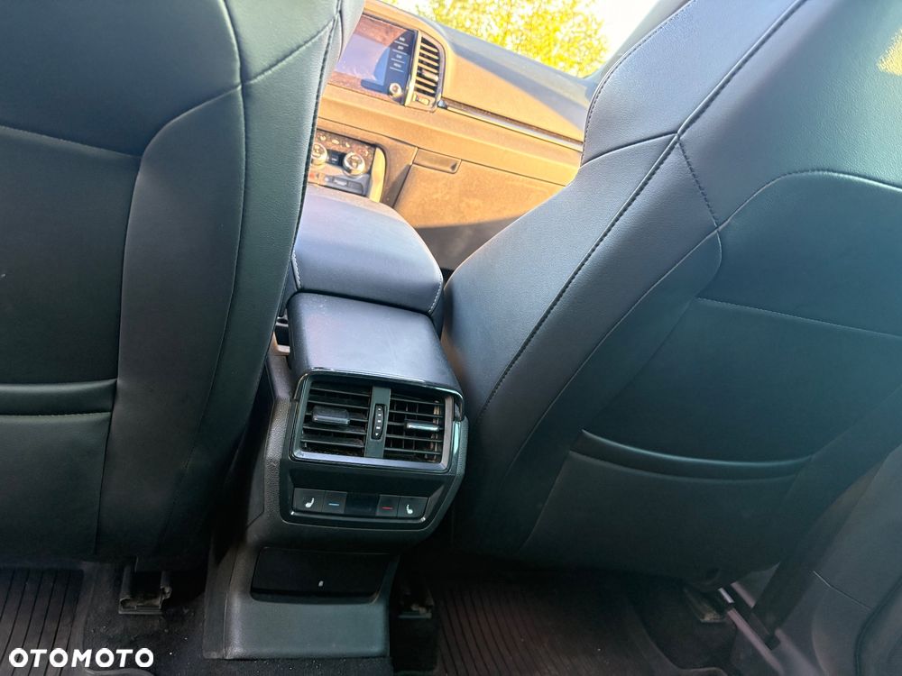 Skoda Karoq 2.0 TDI SCR 4x4 Sportline DSG - 18