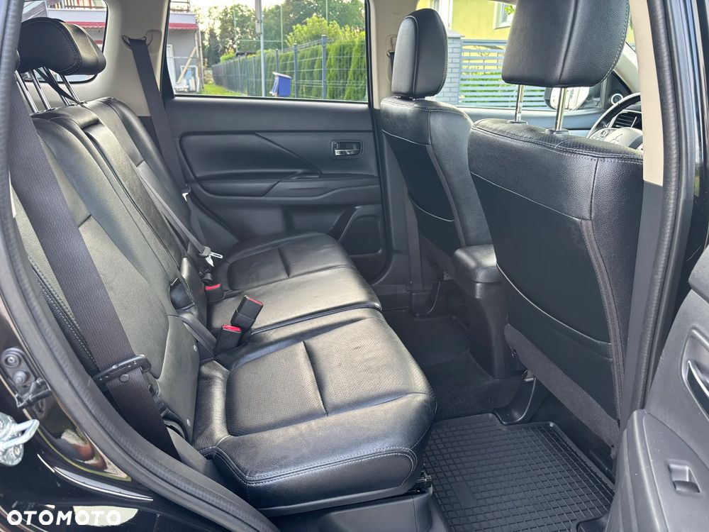 Mitsubishi Outlander 2.2 DI-D 4WD Diamant Edition - 8