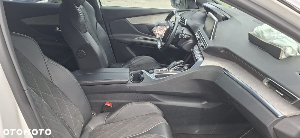 Peugeot 3008 BlueHDi 180 Stop & Start EAT6 GT - 12