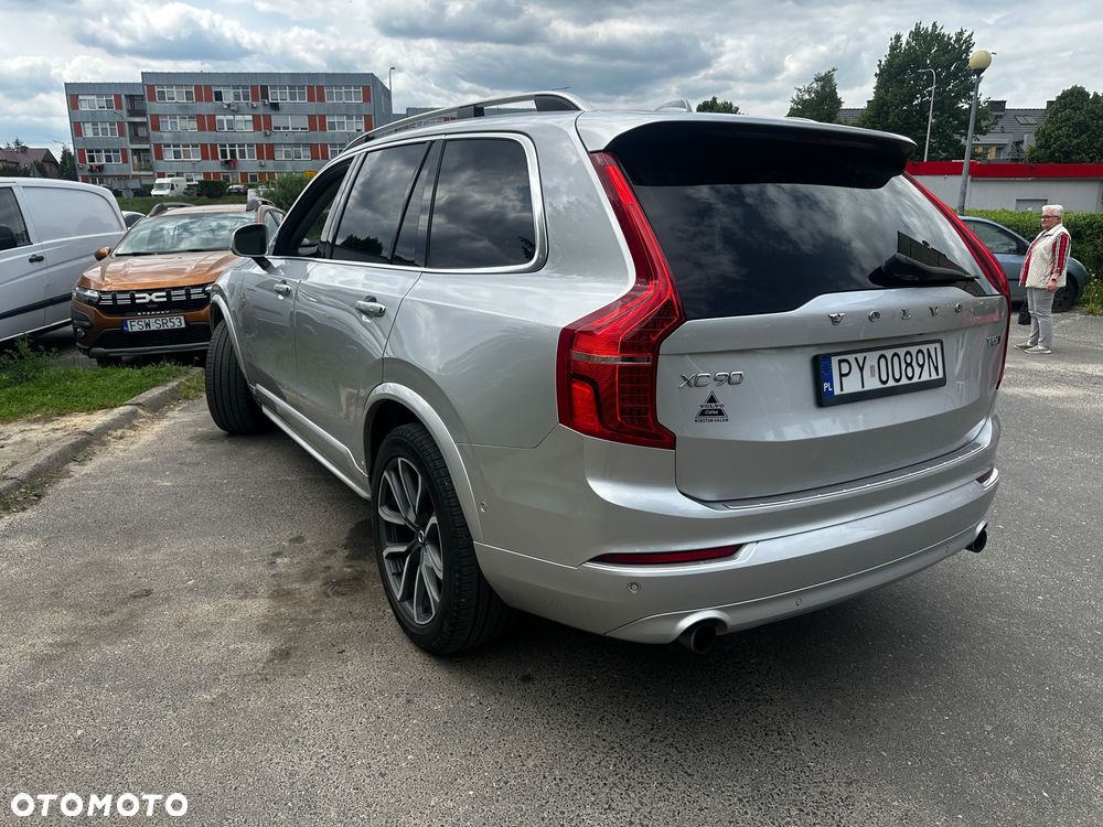 Volvo XC 90 - 7
