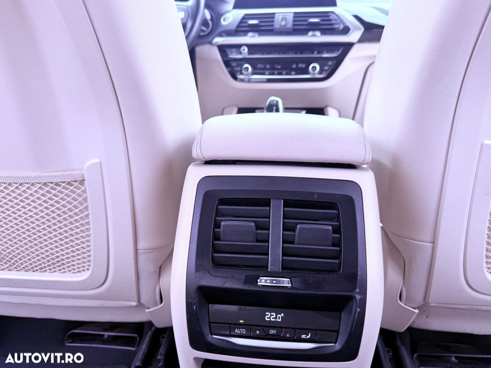 BMW X3 xDrive20d Aut. Luxury Line - 16