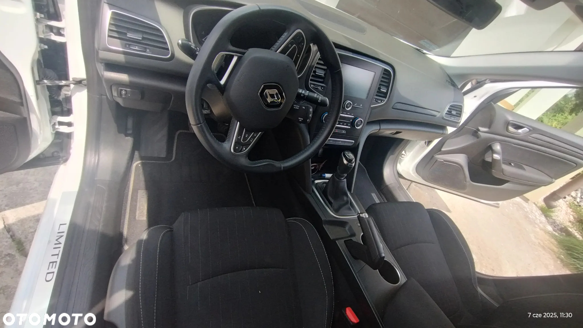 Renault Megane 1.3 TCe FAP Limited - 6