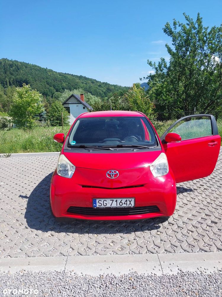Toyota iQ - 1