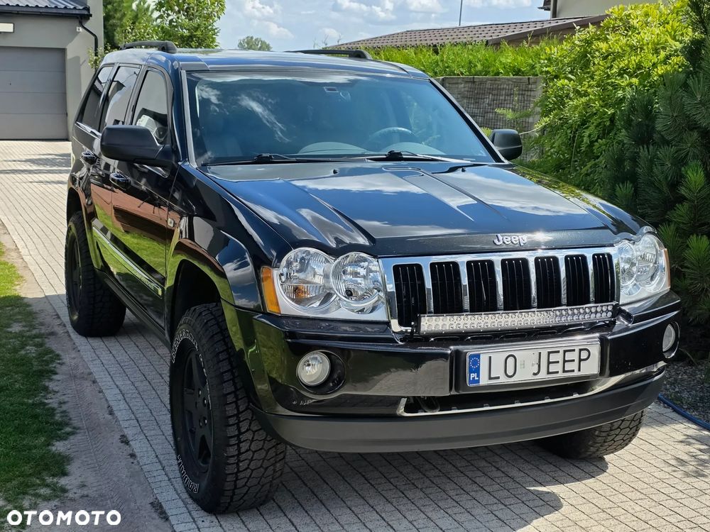 Jeep Grand Cherokee - 22