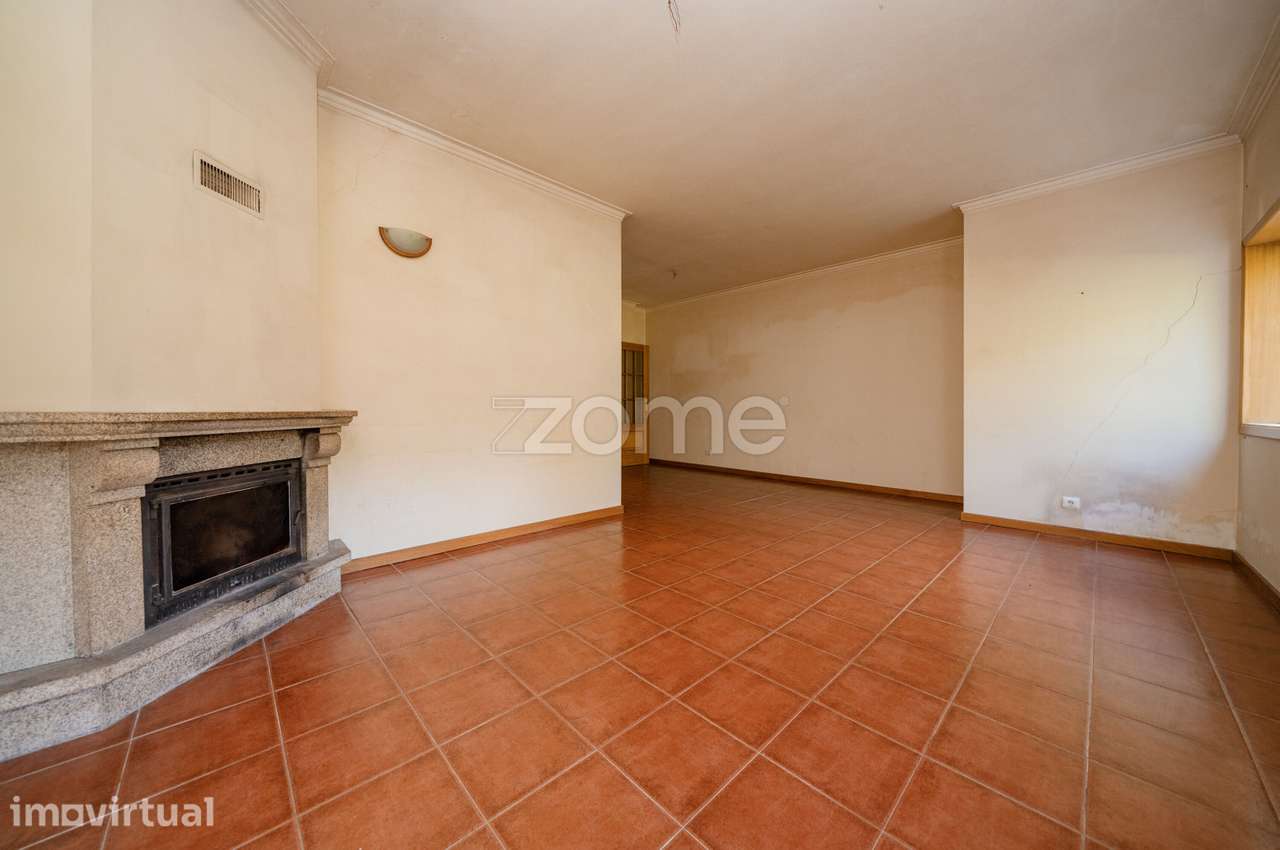 Apartamento T4 com garagem para 2 carros em Palmeira - Braga! - Grande imagem: 5/37