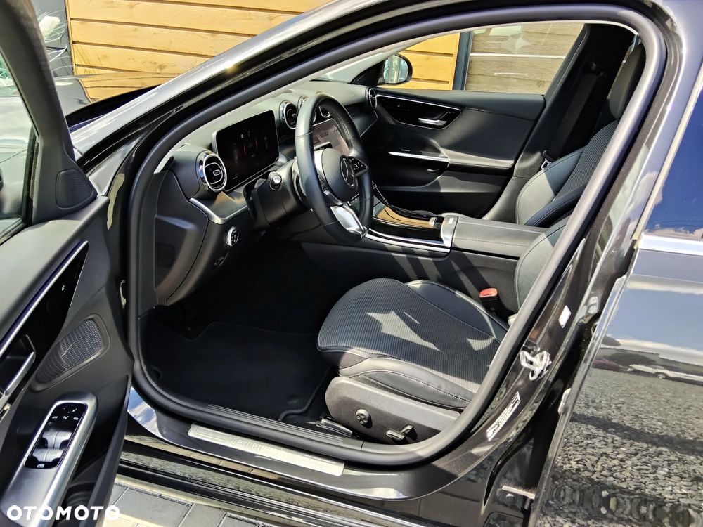 Mercedes-Benz Klasa C 220 d 4Matic 9G-TRONIC Avantgarde - 12