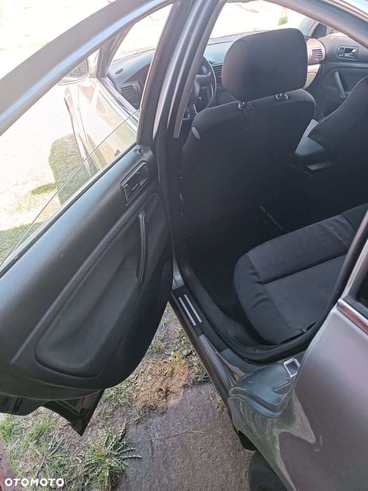 Volkswagen Passat 2.0 Comfortline - 25