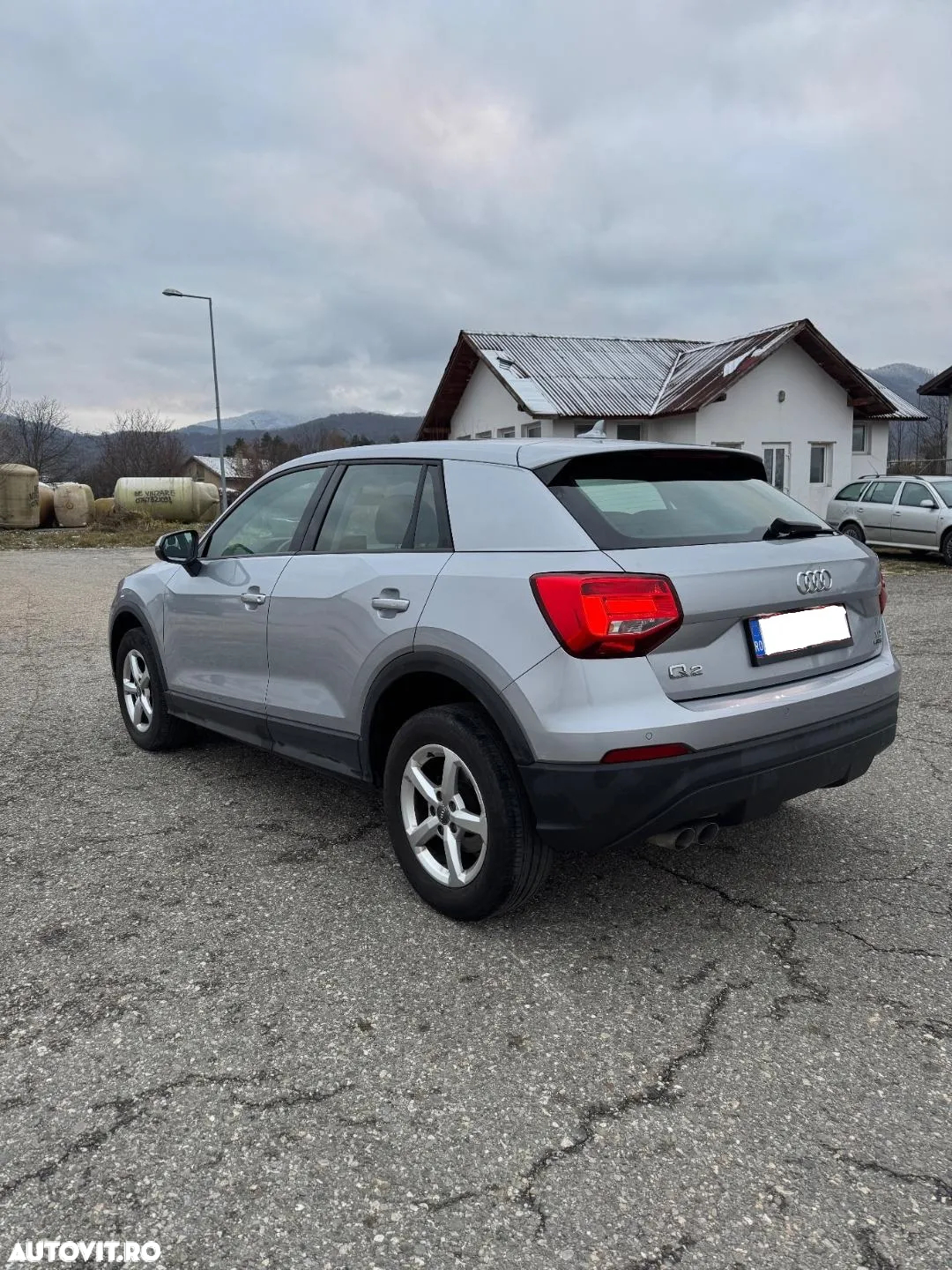 Audi Q2 2.0 TDI quattro S tronic design - 5