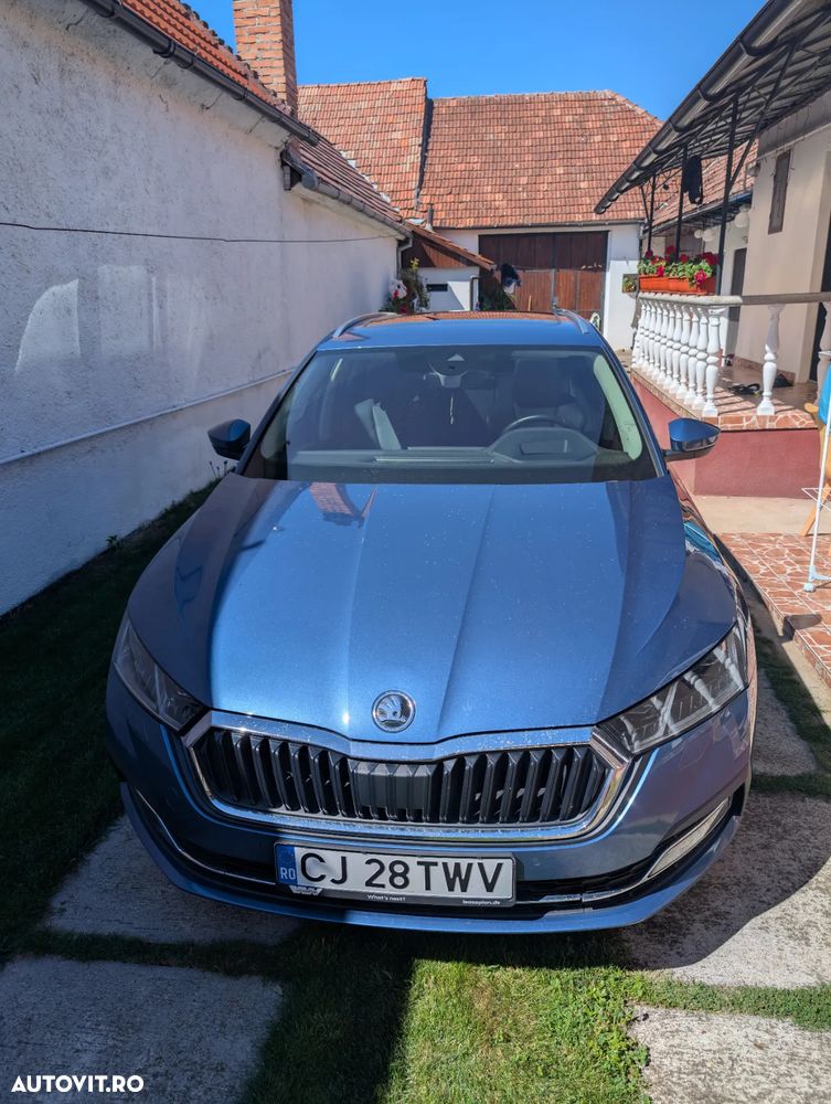 Skoda Octavia Combi 2.0 TDI DSG Exclusive Plus - 10