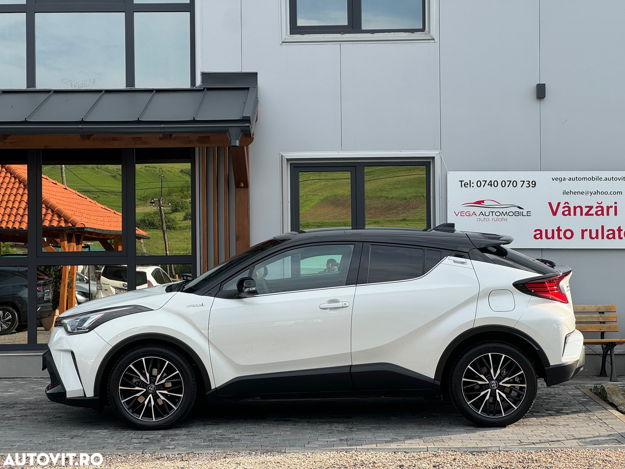 Toyota C-HR 1.8 Hybrid Black&White - 6